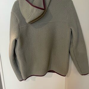 Patagonia Gray Pullover Sweater with Asymmetrical Collar